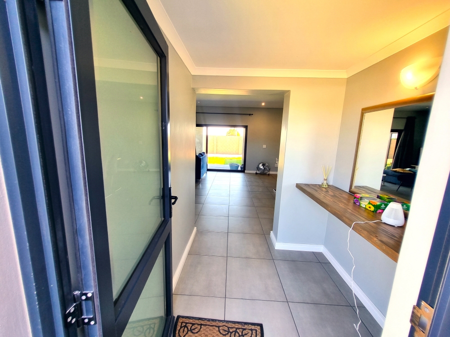 3 Bedroom Property for Sale in Country Club Western Cape